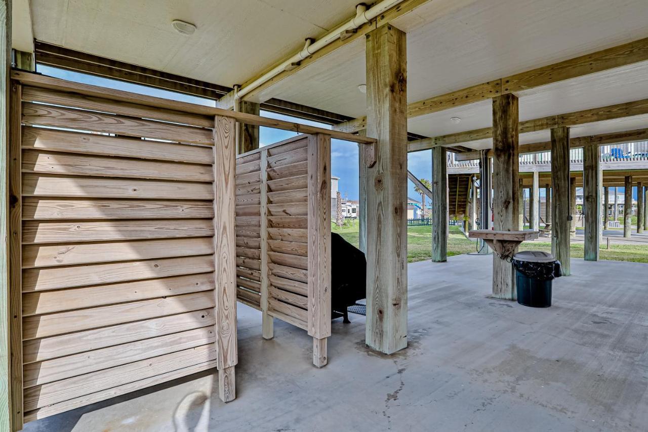 Beachslapped Bolivar Peninsula Exterior photo